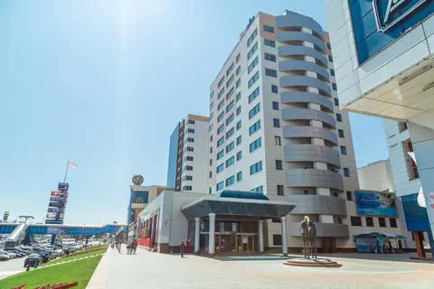 Отель Гринн — фото 1