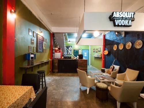 Муанг: Phuket Ghetto Child Hostel