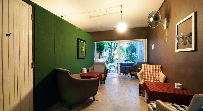 Муанг: Phuket Ghetto Child Hostel
