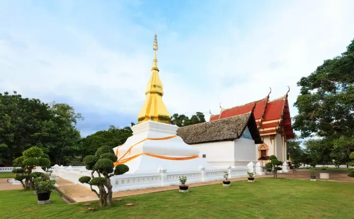 Кхонкэн: Cancun Mansion