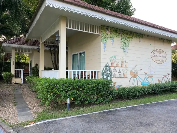 Канчанабури: Ruenmaihom Riverside Cottage