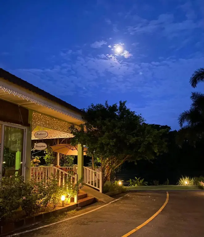 Канчанабури: Ruenmaihom Riverside Cottage