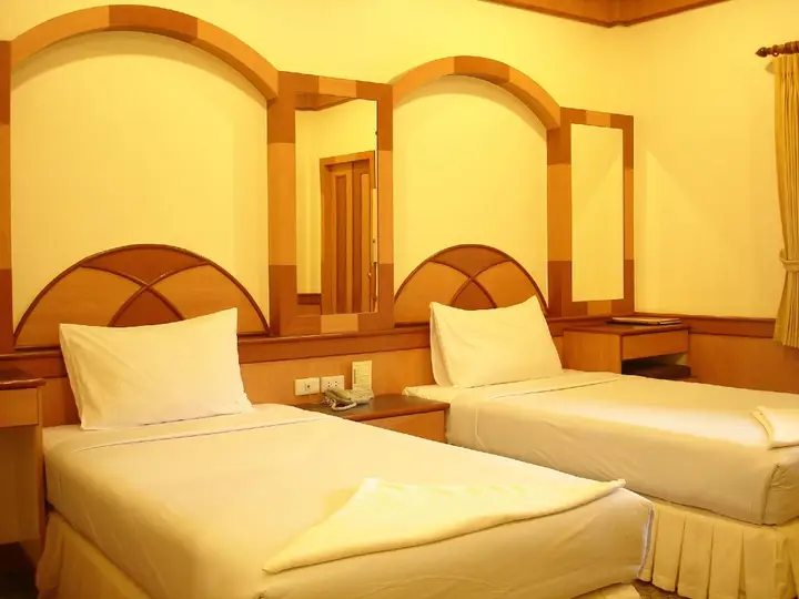 Чумпхон: Seaza Hotel