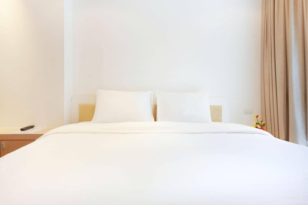 Кату: D Varee Residence Patong