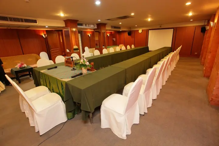 Лампанг: Pin Hotel