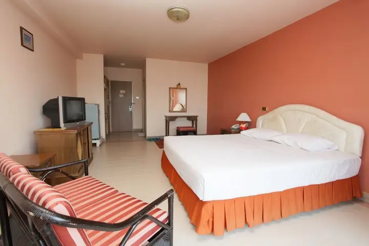 Лампанг: Pin Hotel