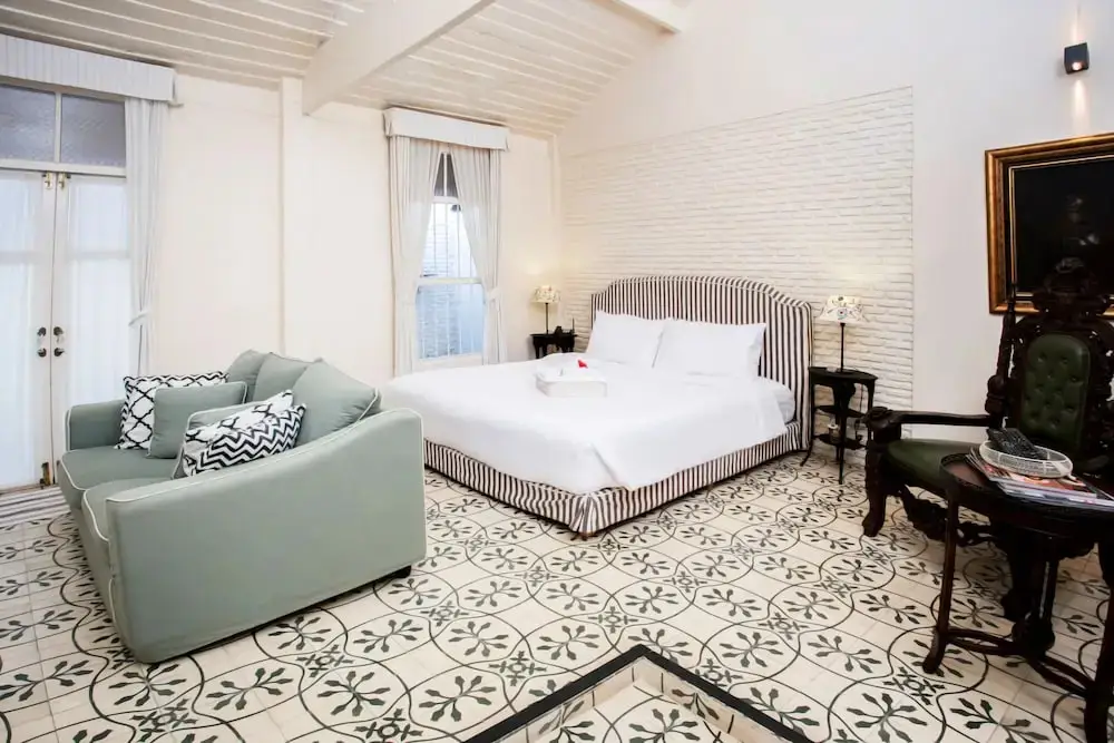 Хуахин: The Hen Hua Hin Private Beach Villa