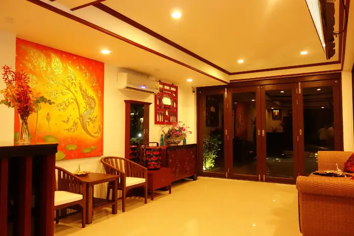 Муанг: Z&Z House