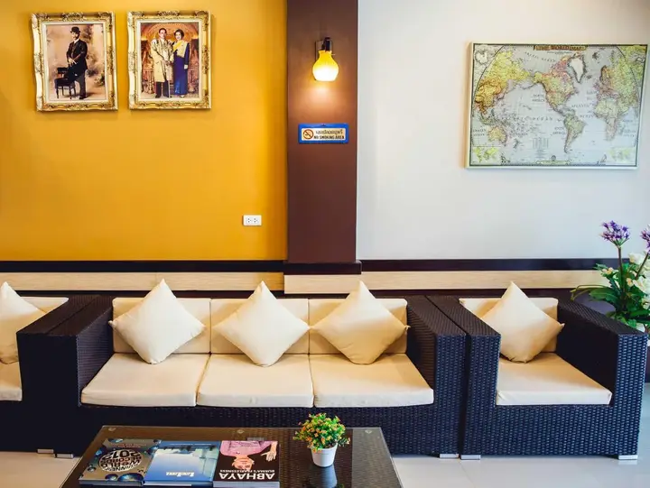 Муанг: Chalong Boutique Inn