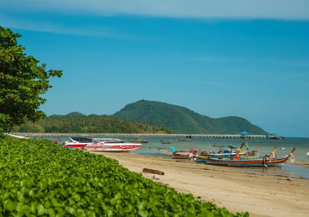 Пхукет: The Title KR Beach Condotel Rawai Phuket