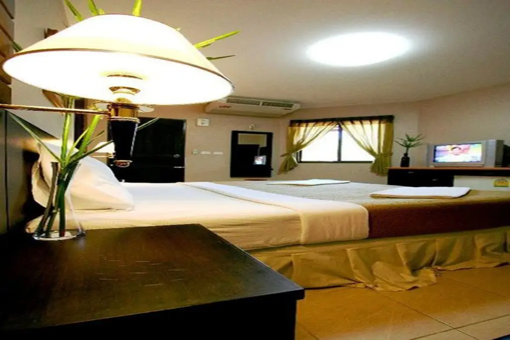 Муанг: PK Mansion