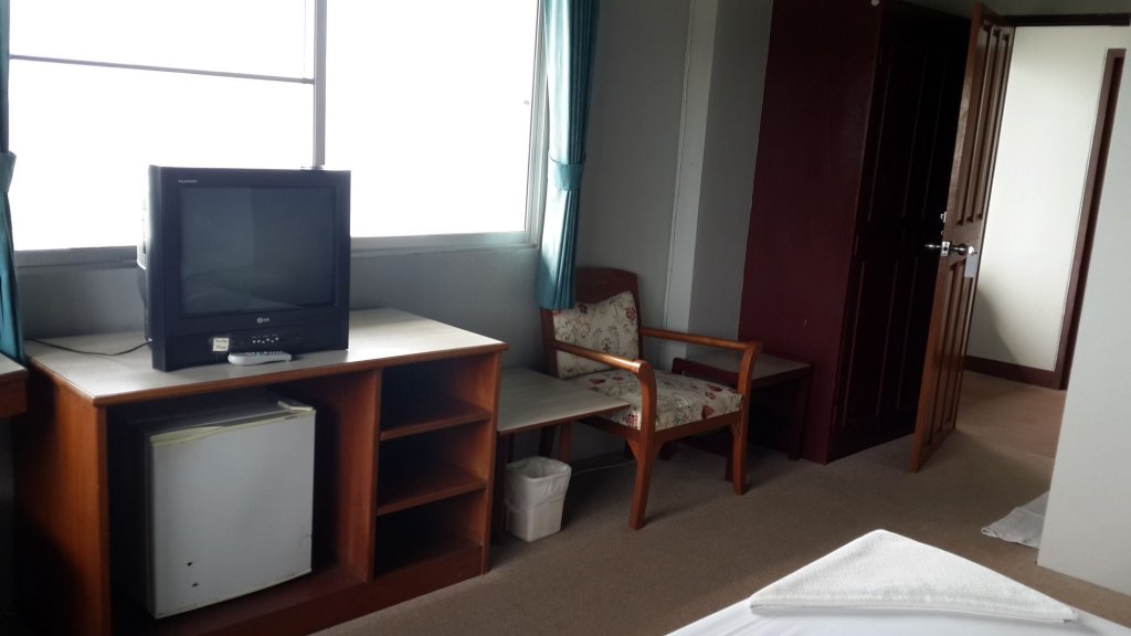 Самуи: Win Hotel