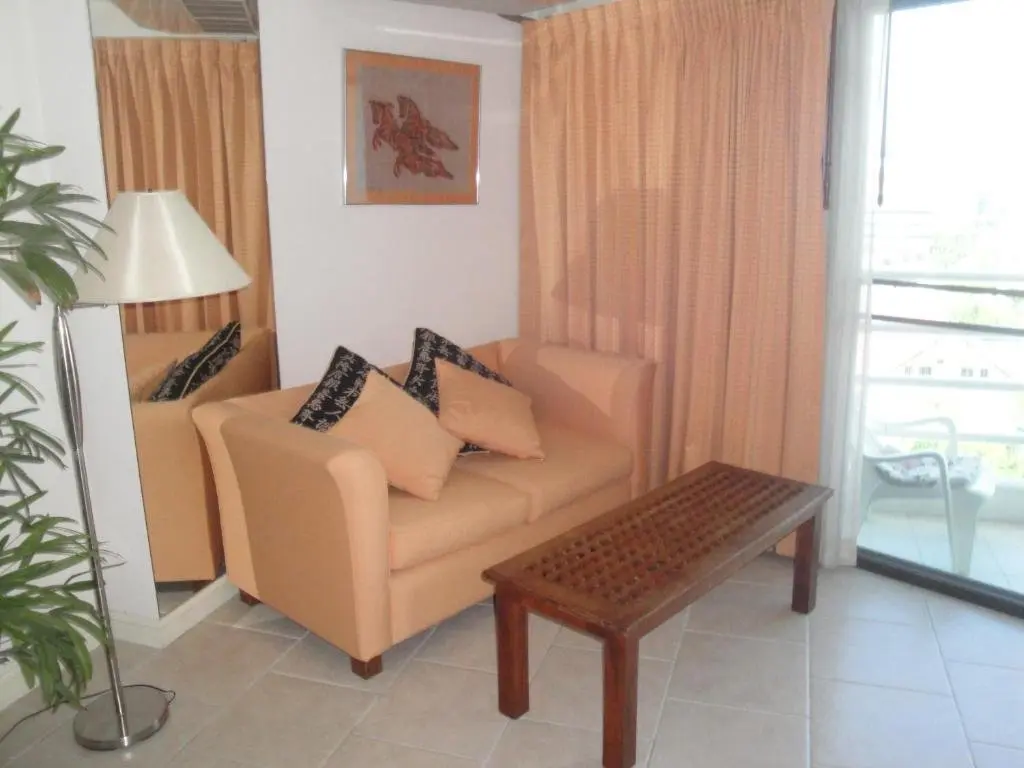 Паттайя: Jomtien View Talay Studio Apartments