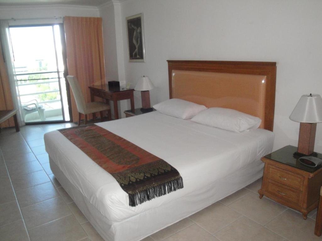 Паттайя: Jomtien View Talay Studio Apartments