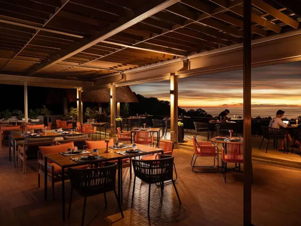 Пхукет: Avista Hideaway Phuket Patong – MGallery 