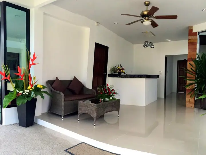 Кату: The Seashore Kamala Service Apartment
