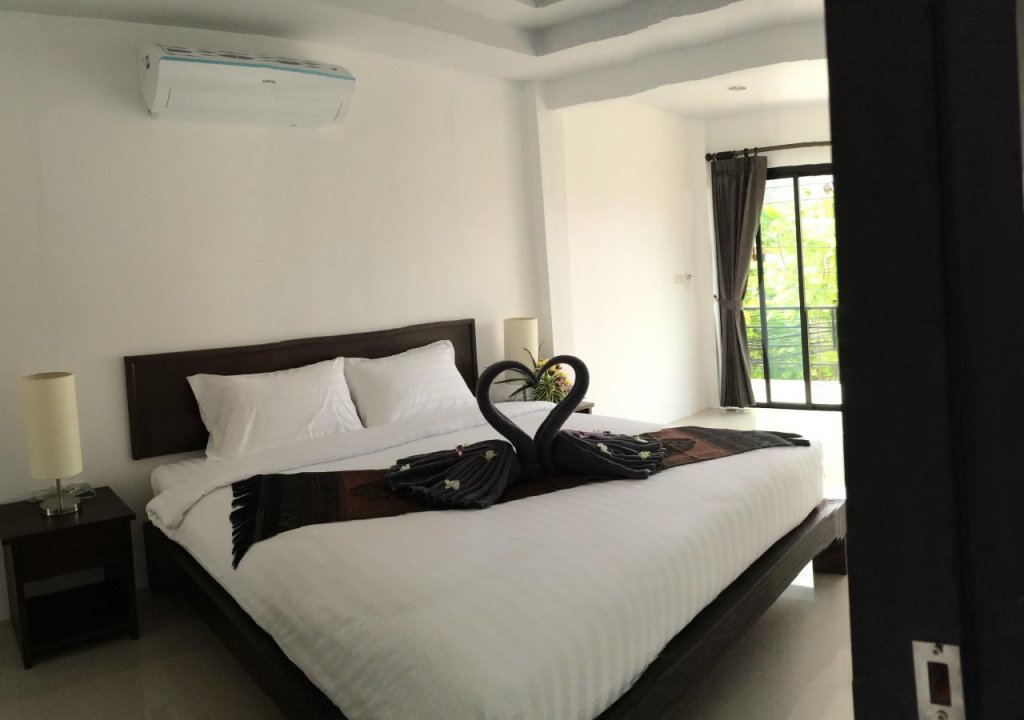 Кату: The Seashore Kamala Service Apartment