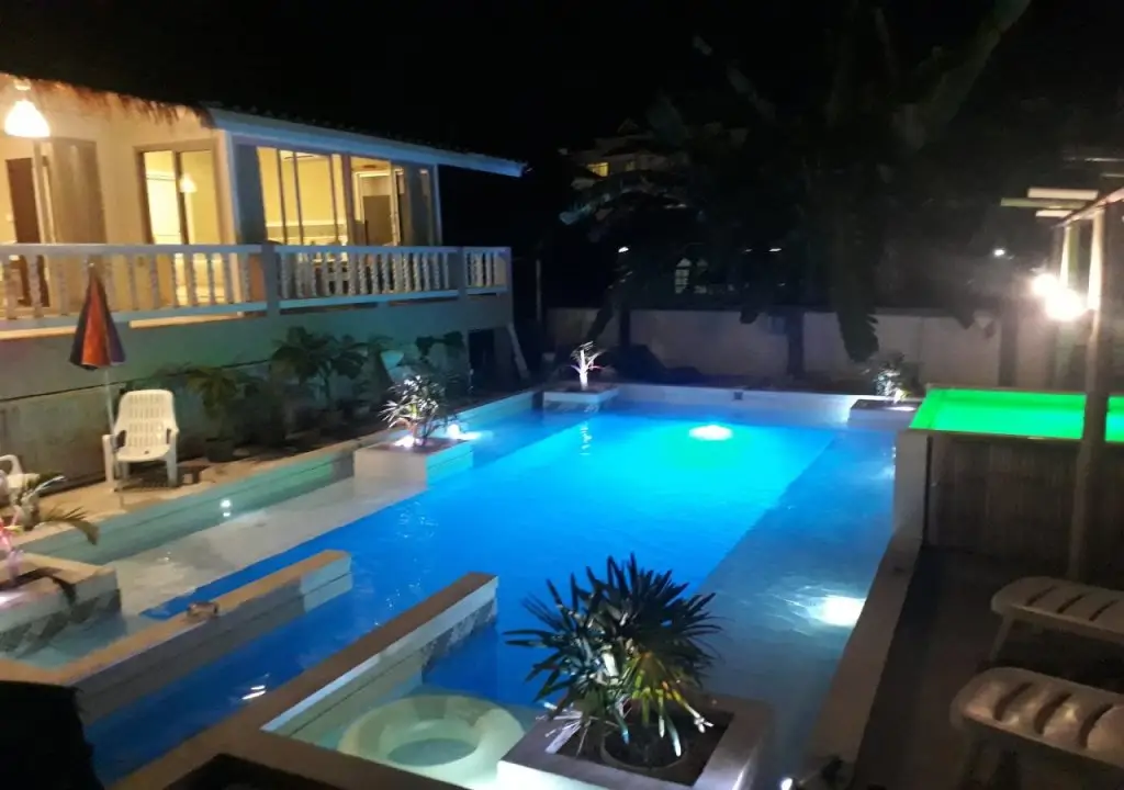 Пхукет: Oyo 1117 Phuket Airport Suites
