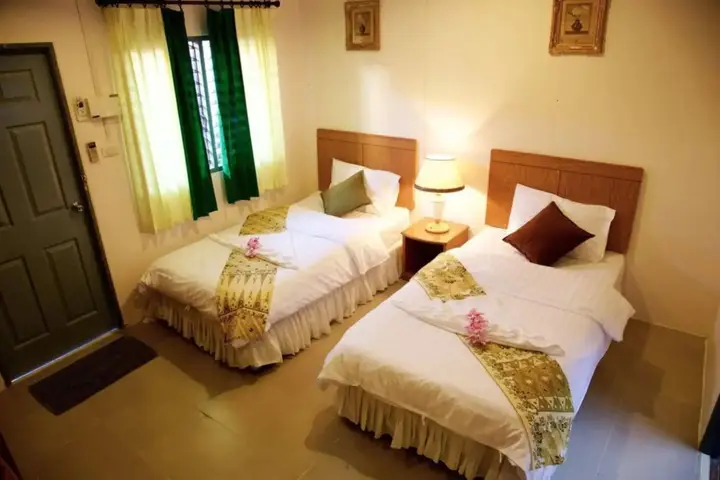 пляж Санрайз: Baan Kasirin Resort 2