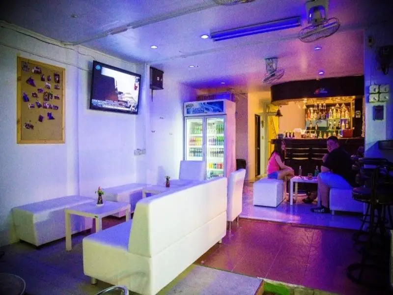Кату: Festa Hostel
