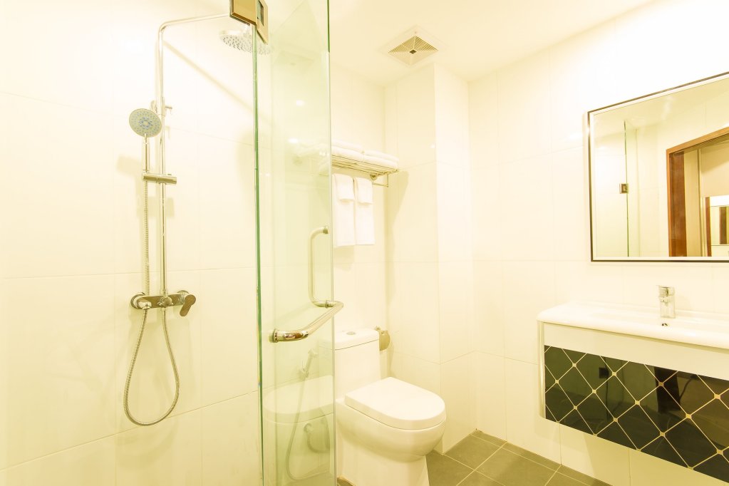 Пхукет: Hemingways Silk Hotel