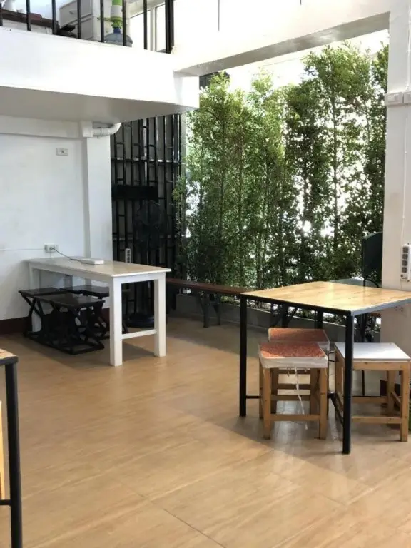 Бангкок: Ploy Hostel
