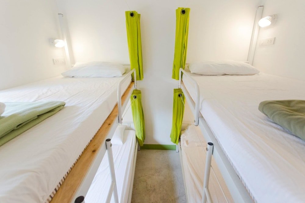 Бангкок: Ploy Hostel