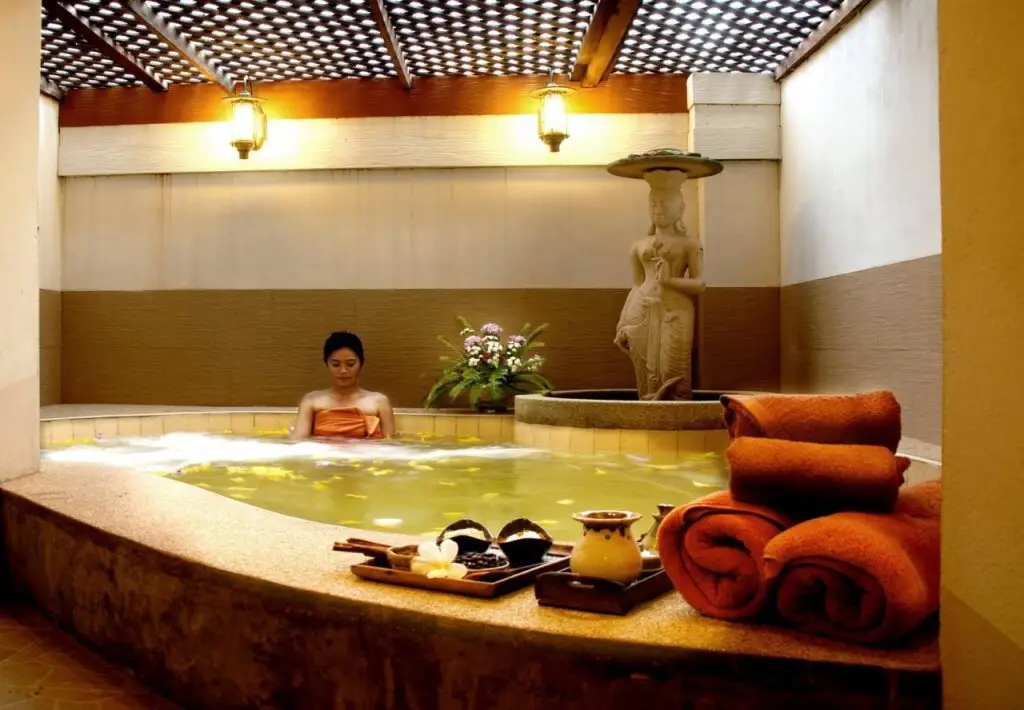 Пранбури : Golden Pine Beach Resort