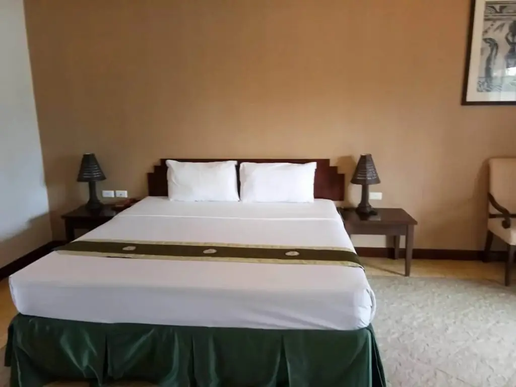 Пранбури : Golden Pine Beach Resort
