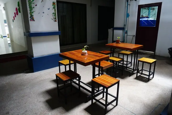 Муанг: Phuthara Hostel