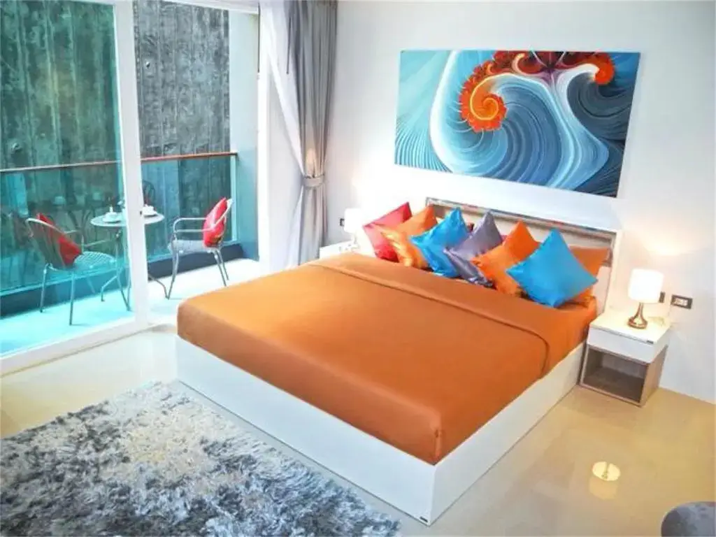 Emerald Patong New Studio with Balcony — фото 1