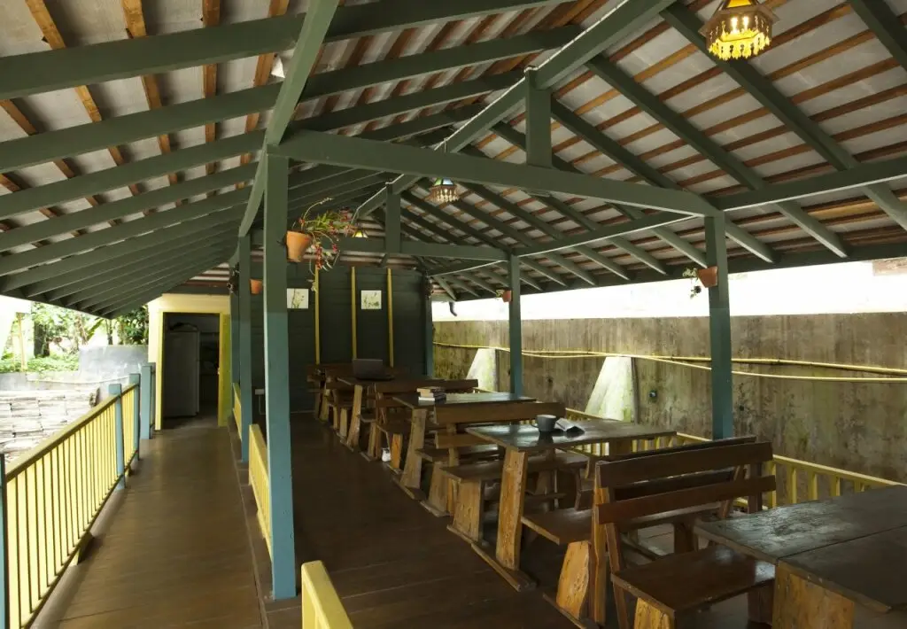 Као Лак: Khaolak Youth Club