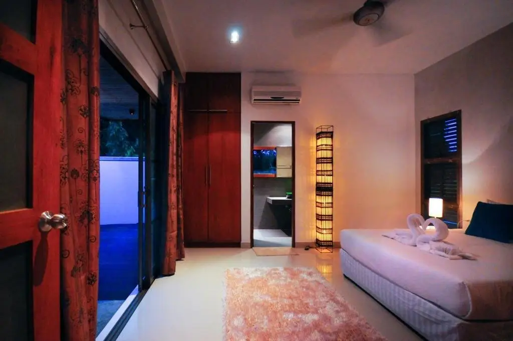 Муанг: Nai Harn Beach Villa