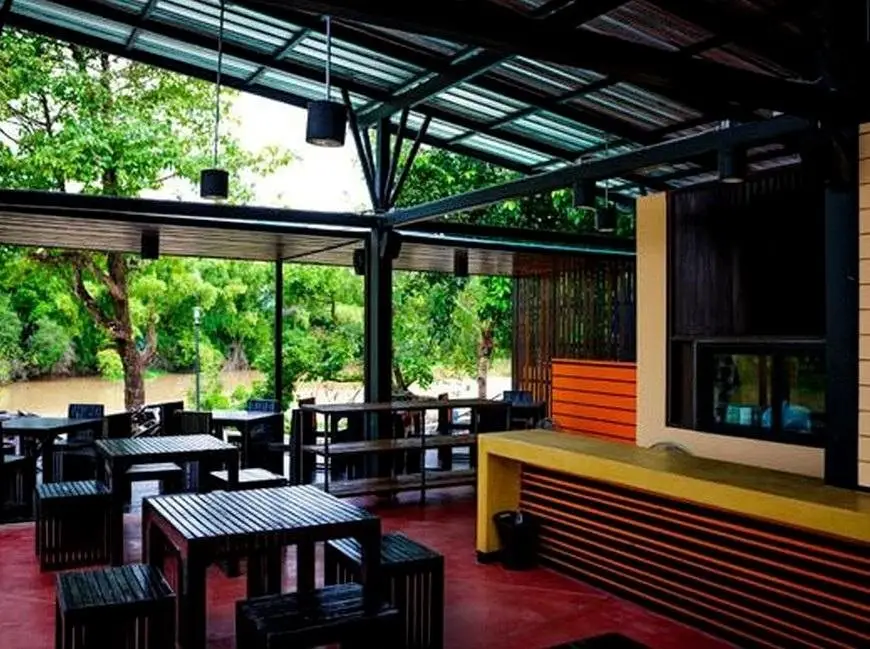 Прачинбури: Aroonsawad Riverview Resort