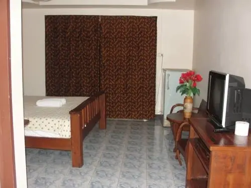 Кату: Baan Kasemsuk Guesthouse