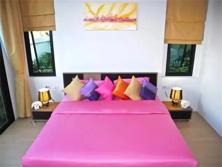 Муанг: Baan Bua Nai Harn 3 bedrooms Villa