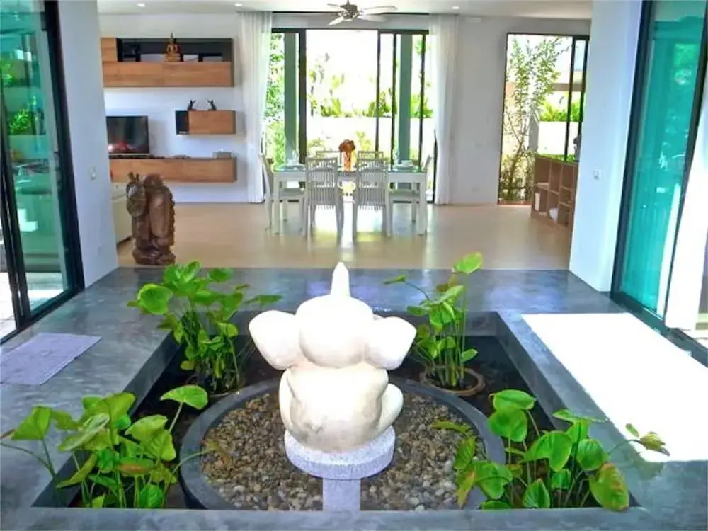 Муанг: Baan Bua Nai Harn 3 bedrooms Villa