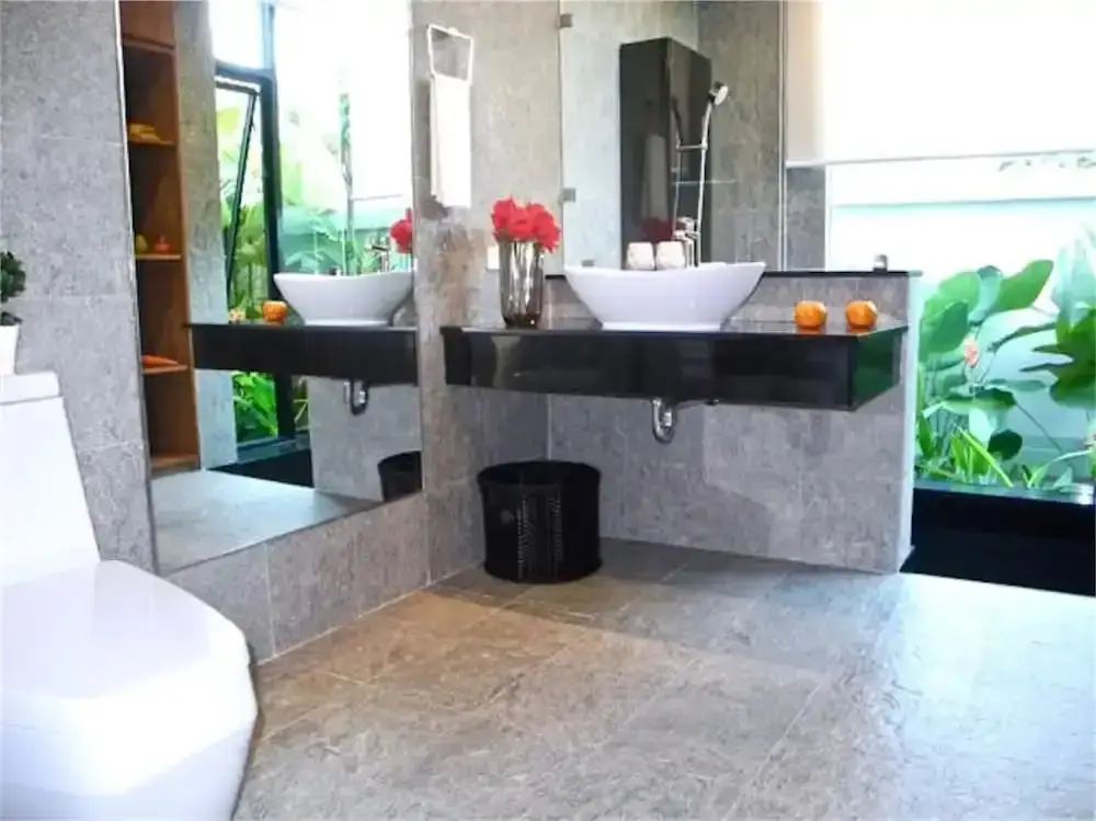 Муанг: Baan Bua Nai Harn 3 bedrooms Villa
