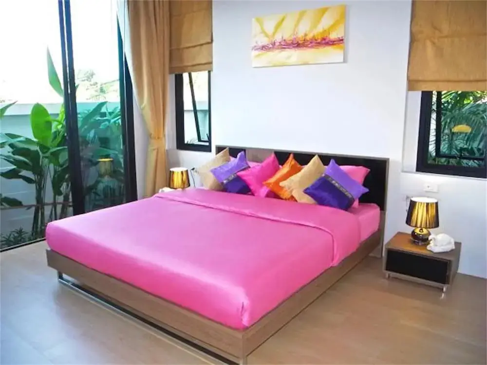 Муанг: Baan Bua Nai Harn 3 bedrooms Villa