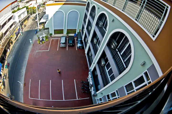 carousel image 4