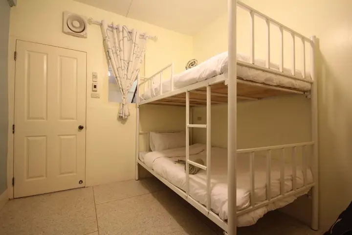 Бангкок: Chan Cha La 99 Hostel