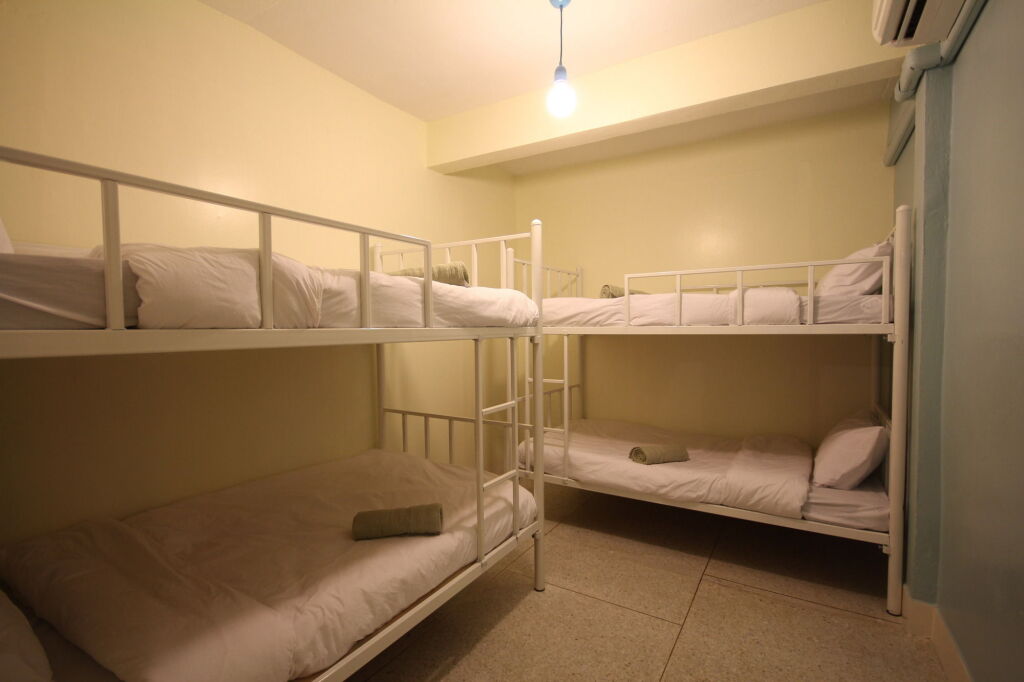 Бангкок: Chan Cha La 99 Hostel