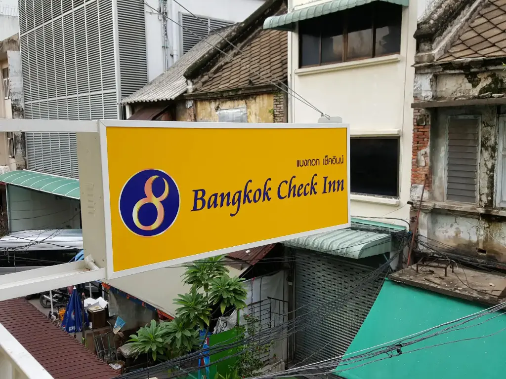 Bangkok Check Inn @ Chareon Krung — фото 1