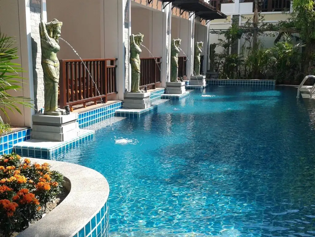 Муанг: Thai Palace Resort