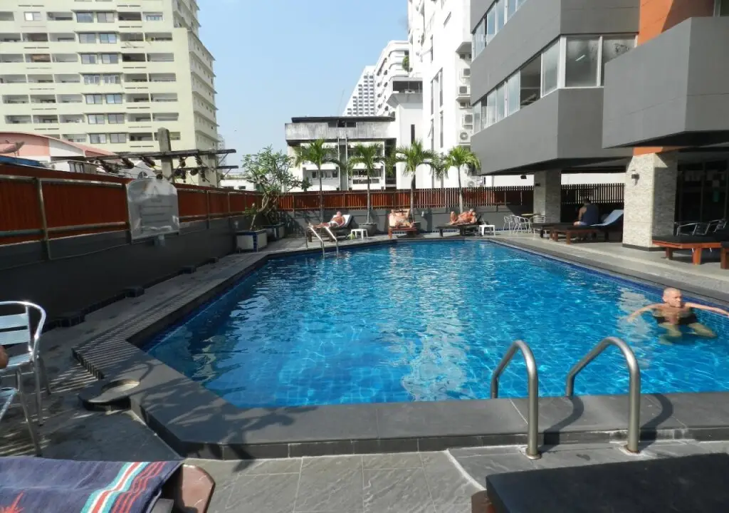 Бангкок: Nanatai Suites