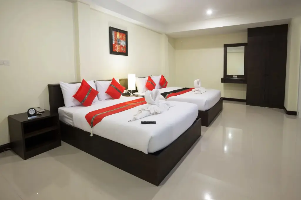 Кату: The Elegant Patong
