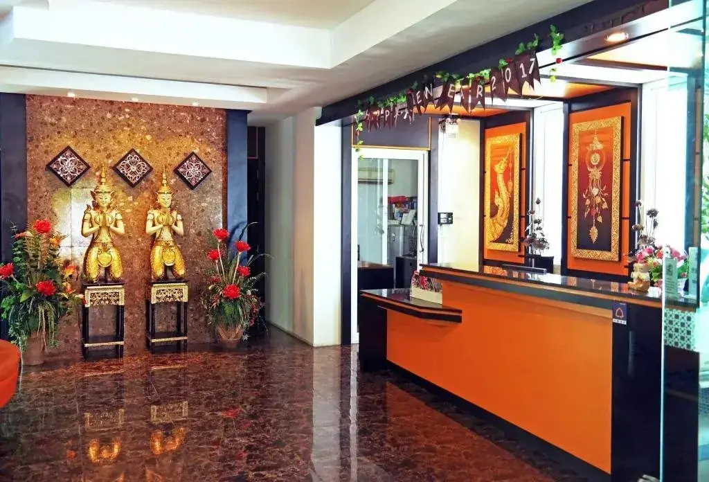 Almali Rawai Beach Residence — фото 1