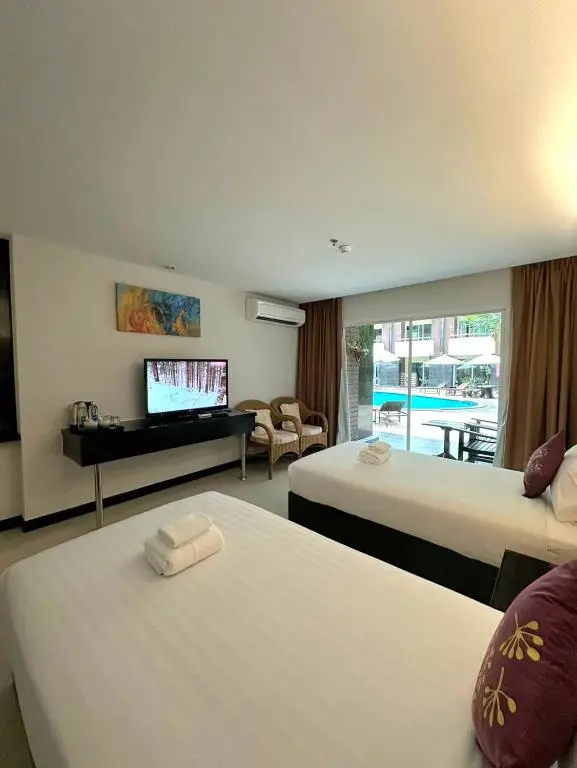 Паттайя: Baron Beach Hotel