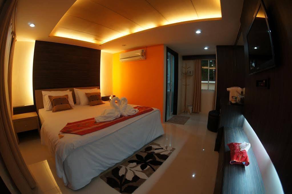 Тхаланг: TT Naiyang Beach Phuket