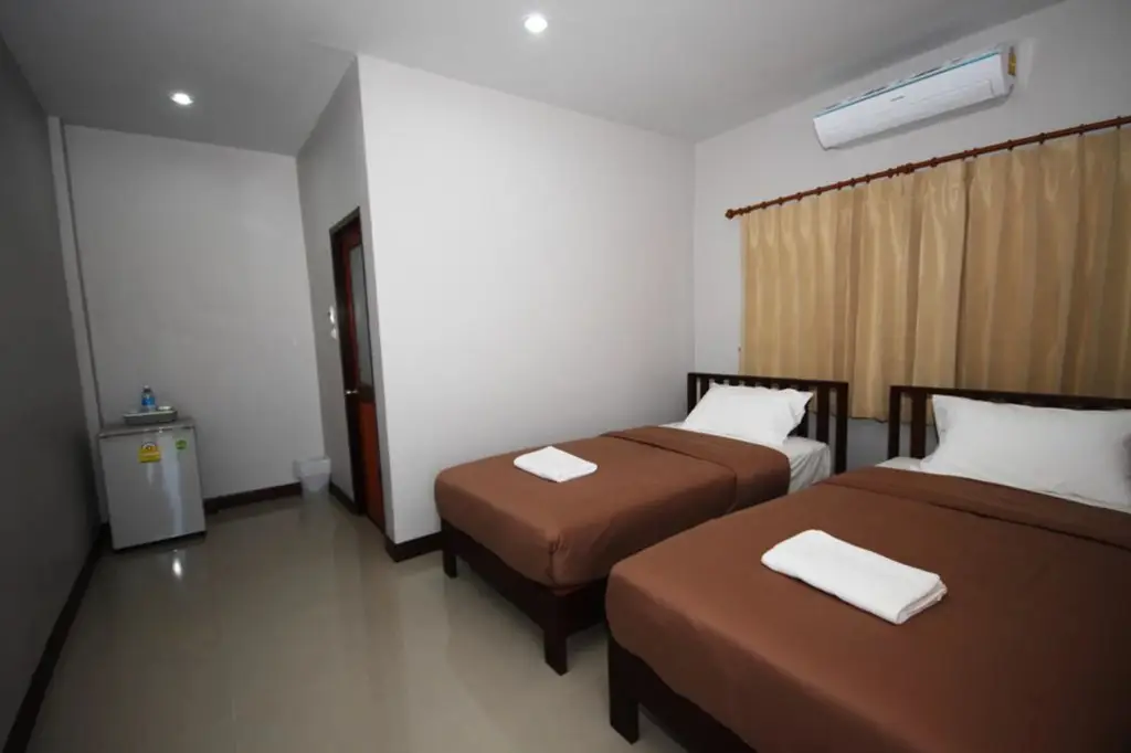 Накхонсаван: Rai Lam Poo Farm and Camping Resort